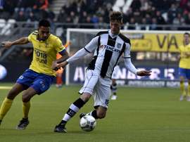 Wout Weghorst podría llegar al AZ para cubrir la posible baja de Janssen. Heracles