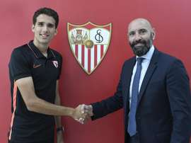 Juan sera lié à Séville jusqu'en 2021. Twitter/CanteraSFC