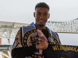 El futbolista holandés Giliano Wijnaldum posa en la presentación como nuevo jugador del Philadelphia Union. PhiladelphiaUnion
