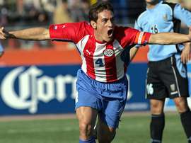 Carlos Gamarra podría descolgar las botas una década después de retirarse. CONMEBOL