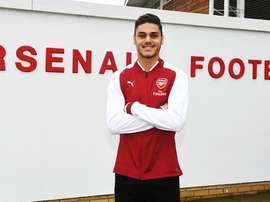 Mavropanos ya es un 'gunner'. ArsenalFC