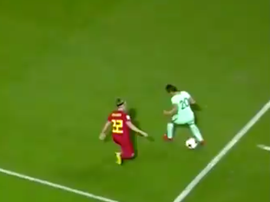 Alba left her opponent for dead with the incredible piece of skill. Screenshot