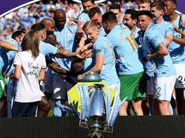Zinchenko, une solution pour Pep. Twitter/Gundogan