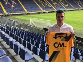 El defensa de 23 años abandona el PSV. NACBREDA