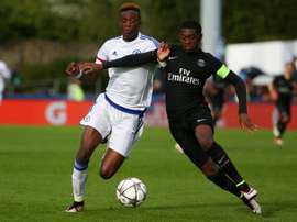 El Mönchengladbach busca un talento joven para reforzar la defensa. PSG