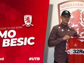 Besic seguirá defendiendo la elástica roja. Twitter/Boro