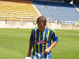 Santamaría vio dos cartulinas amarillas en tan sólo tres minutos. CádizCF