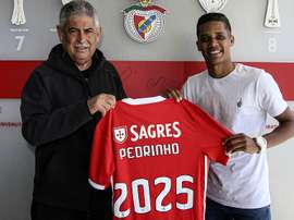 Officiel : Pedrinho signe à Benfica. Twitter/SLBenfica