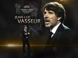 Jean-Luc Vasseur, mejor entrenador de la 19-20 del fútbol femenino. UEFA