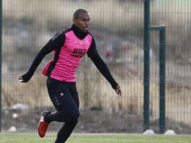 El zaguero del Granada vuelve al grupo. GranadaCF