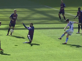 Elustondo opens the scoring against Barcelona. Screenshot/BeinSports