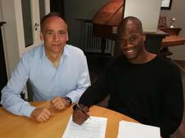 El delantero reforzará al colista de la Liga Belga. Twitter/Kas_Eupen