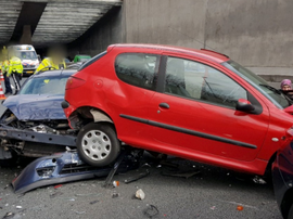 Un accident très impressionnant. Twitter