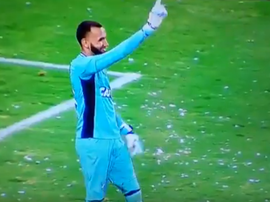 Everson se burló del intento de su rival. Captura