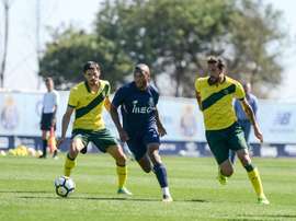 O defesa de 27 anos mantém-se, assim, na Primeira Liga. Twitter/FCPorto