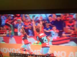 Felipe Vizeu, festejando o seu gol ao Corinthians. Twitter