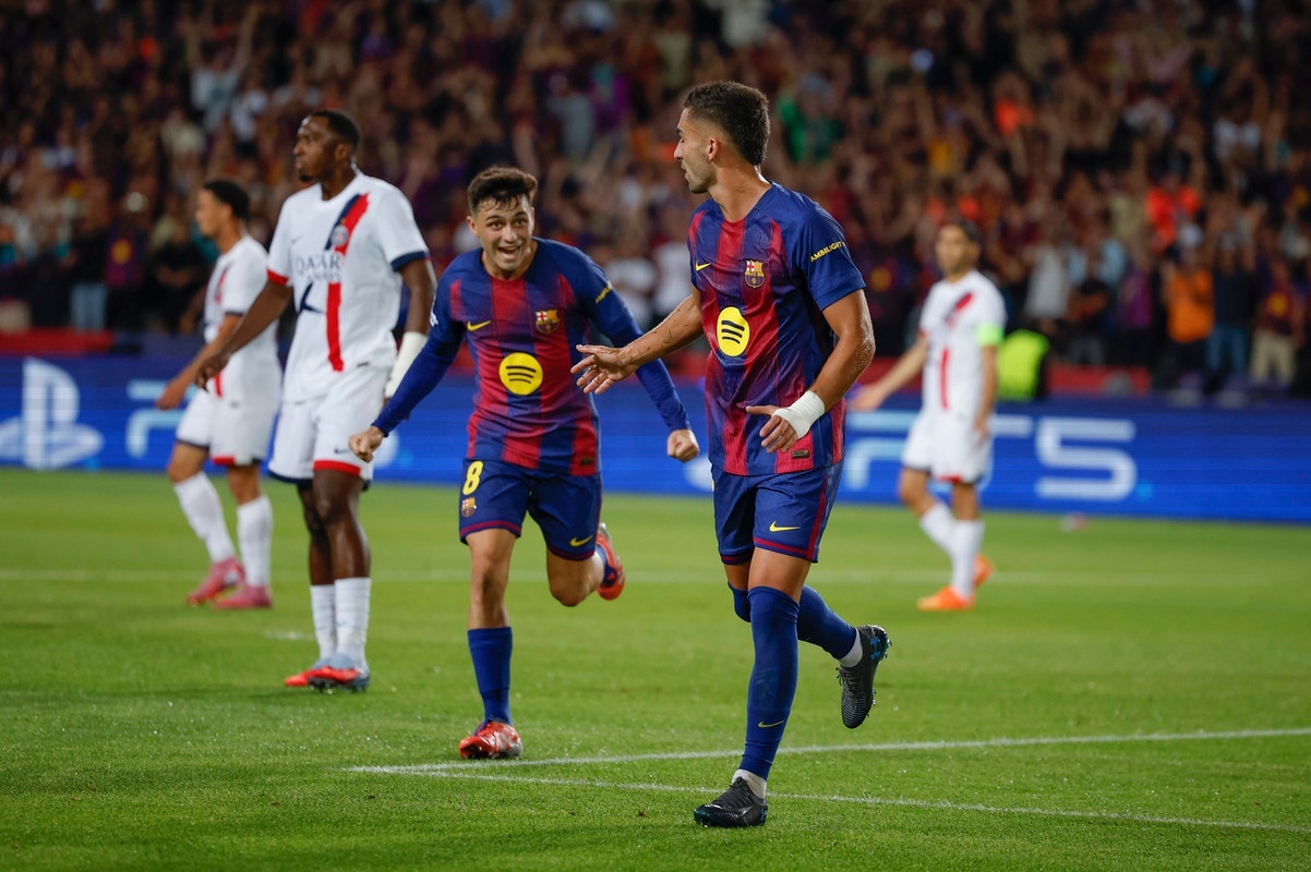Derrota do PSG é 'um pequeno aprendizado' para o Barça, diz Ferrán Torres