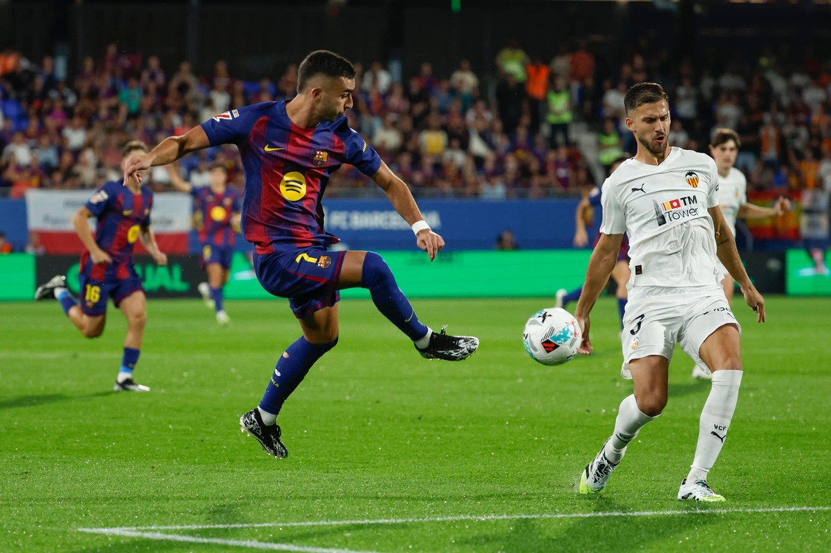Ferran Torres fora do jogo contra o Girona