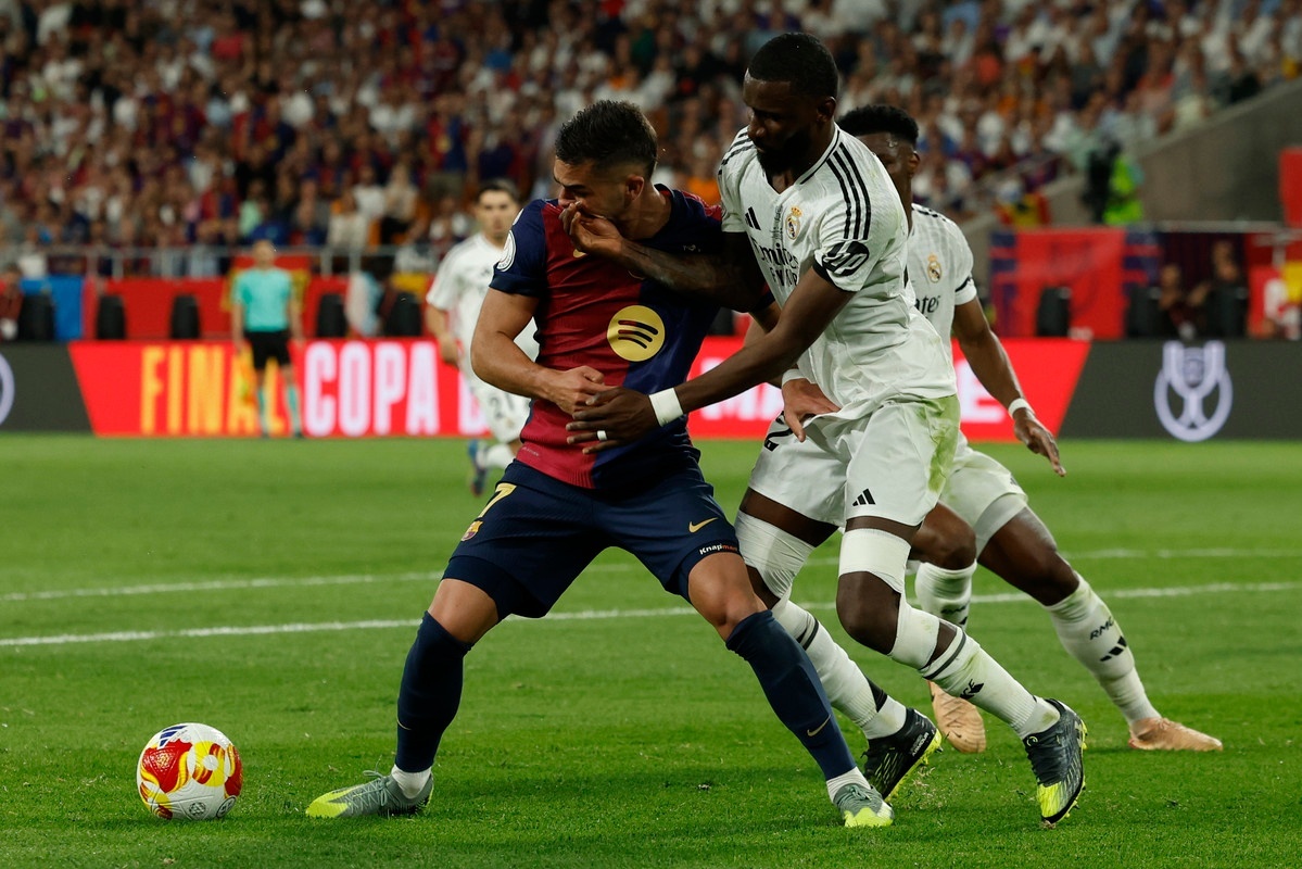 Rudiger, exclu pour six matches après le rouge de la finale de la Coupe du Roi