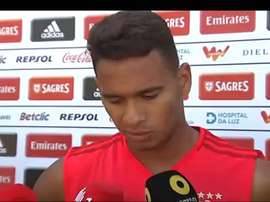 O médio espera ter um papel importante na temporada que aí vem. Twitter/Maisfutebol