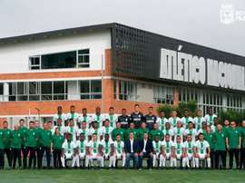 Foto de familia antes del debut. Nacional