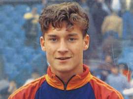 On célèbre, en ce 28 mars, les 25 ans des débuts de Totti avec l'AS Rome. FrancescoTotti