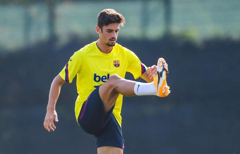 It Took Time But It Finally Arrived Trincao S First Day As A Barca Player Besoccer