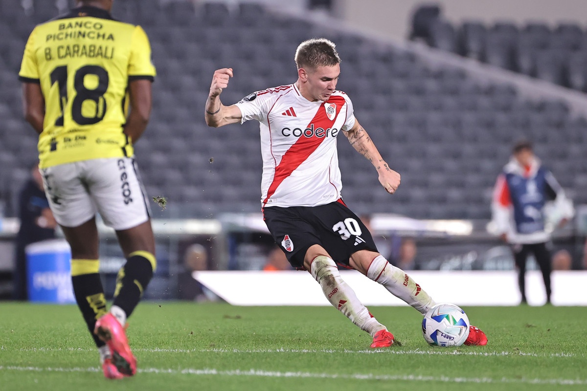 Real Madrid agree personal terms with Mastantuono