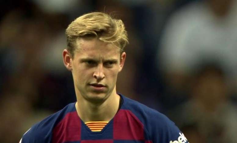 Ni Plus Ni Moins Pour Le Debut De De Jong A Barcelone Besoccer