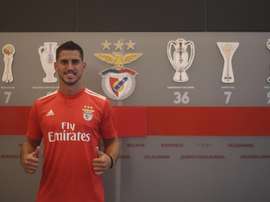 El centrocampista tiene problemas en los gemelos. Twitter/SLBenfica