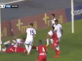 Blas Pérez, héroe por un gol que no debió subir al marcador. Twitter