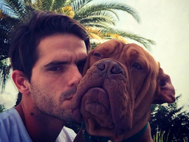 Gago et son chien pourraient être les héros d'une blague Toto. Instagram/fergago5oficial