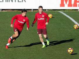 Gameiro et Moya à l'entraînement. EFE