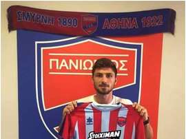 El defensor se comprometió por tres temporadas. PanioniosFC