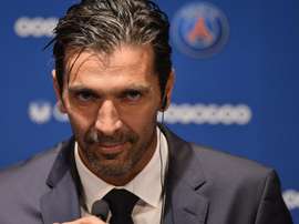 Time ‘de terceira’ derrota PSG na estreia de Buffon.Goal