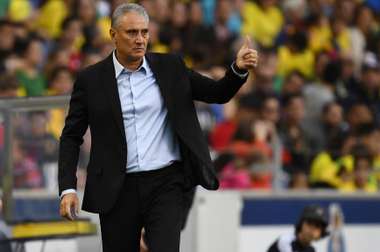 Tite irá fazer novamente testes na equipa. Goal