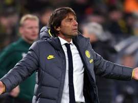 Conte, tre rimpianti per uno sfogo: avrebbe voluto Dzeko, Llorente e Vidal