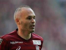 Iniesta pode jogar no Estudiantes, diz Verón. AFP