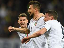Acerbi attende Chiellini. Goal