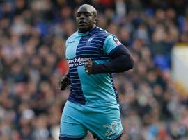 Adebayo Akinfenwa a proposé ses services à Liverpool. GOAL