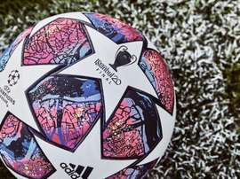 Bola da final da Liga dos Campeões revelada. GOAL