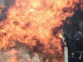 AEK Ajax fans riot fire Champions League. Goal