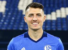 New Schalke deal for Schopf. Goal