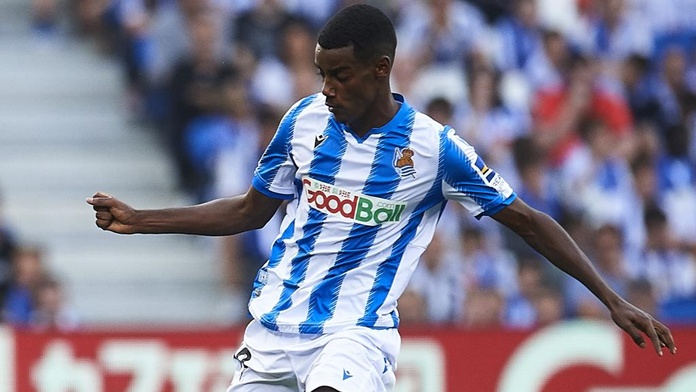 Isak Subjected To Incredibly Sad Racist Abuse As Sweden Qualify For Euro 2020 Besoccer