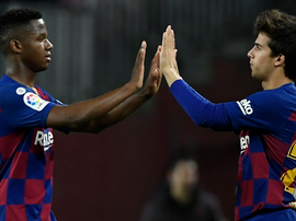 Barça relaciona nove garotos para ter banco contra o Napoli