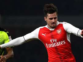 Jenkinson initially replaced the injured Bellerin. Goal