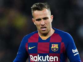 Arthur 'não é jogador para o Barcelona', diz agente que assinou com Messi. Goal