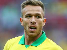 Arthur volta à seleção e devolve tudo de melhor que faltou contra a Bolívia
