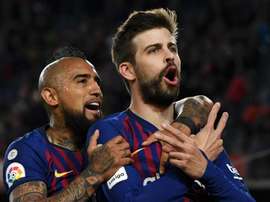 Vidal and Pique came in the top 5 at a poker tournament. GOAL