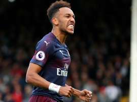 Aereo non di lusso: Aubameyang lascia il ritiro del Gabon